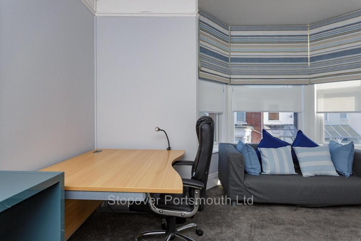 פורטסמות' Stopover At Orchard Apartment Light And Cosy חדר תמונה